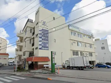 首里の杜耳鼻咽喉科（Google ストリートビューより）